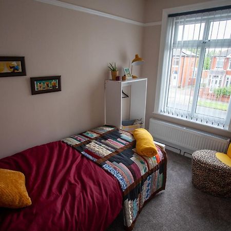 Quiet Residence Close To M6 Preston Samlesbury Bagian luar foto