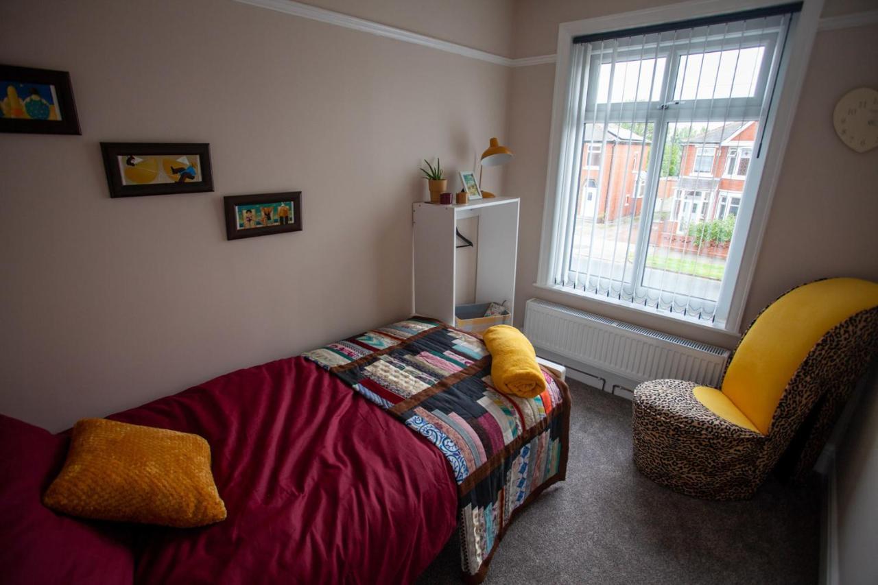 Quiet Residence Close To M6 Preston Samlesbury Bagian luar foto