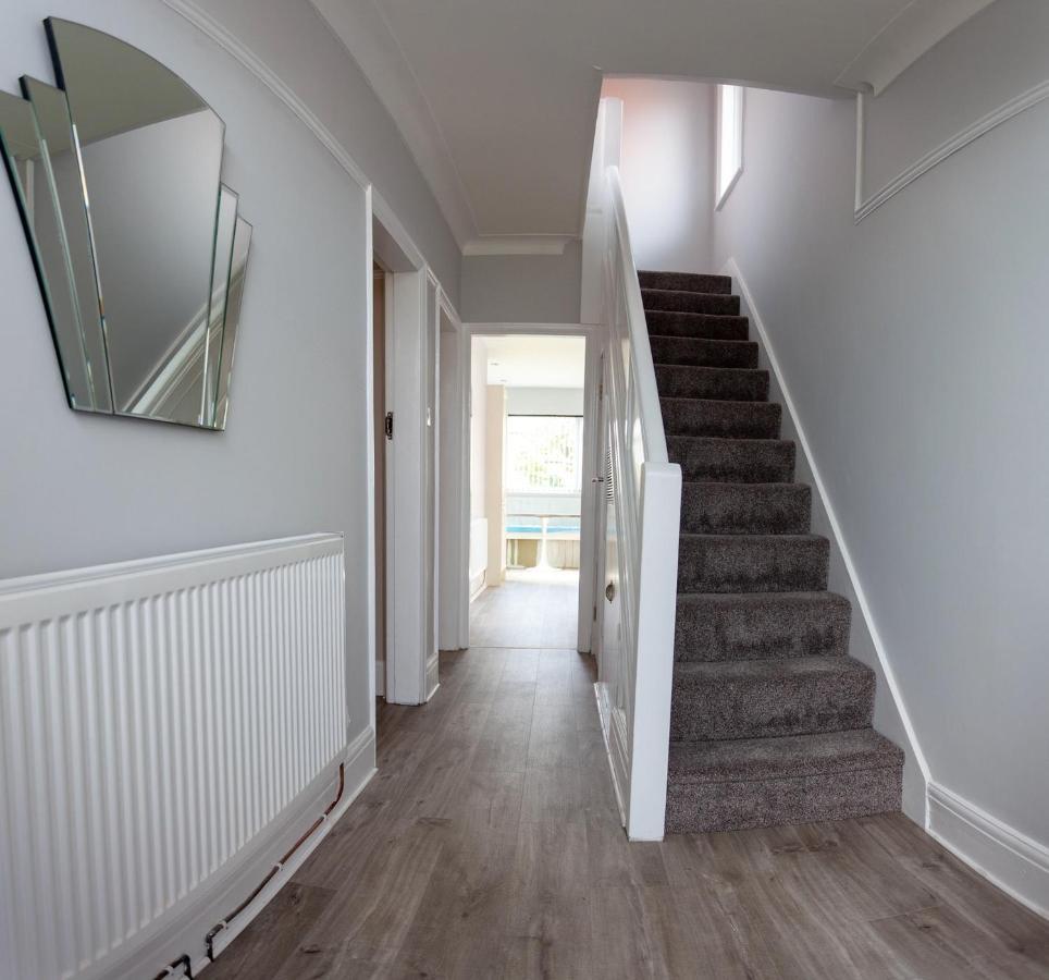 Quiet Residence Close To M6 Preston Samlesbury Bagian luar foto